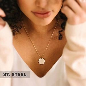 🔵𝟲𝟱%𝗢𝗙𝗙 𝗯𝘂𝗻𝗱𝗹𝗲𝘀 𝟯+🔵 NEW Coin Dainty Classic Stainless Steel Necklace